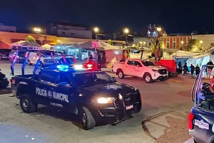 Retiran a los Ambulantes de la Plaza Constitución. “La instrucción fue clara: el jueves 16 de abril el sitio debe amanecer limpio”