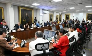Con iniciativa, legisladores reconocen a las abejas como especie de protección prioritaria