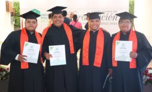 Egresan 158 estudiantes de la Universidad Politécnica de Huejutla