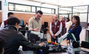 Invitan a jóvenes a participar en las convocatorias de becas del Citnova