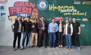 Buscan Romper Récord Con Figura de Tacos Inspirada En El Reloj Monumental