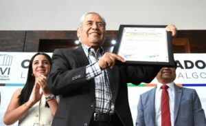 Congreso de Hidalgo entregó la distinción “La Mina del Tiempo” al Músico Adelfo Hernández.