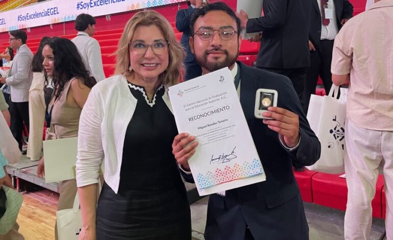Galardona Ceneval la Excelencia Académica de 370 Profesionistas Egresados de la UAEH