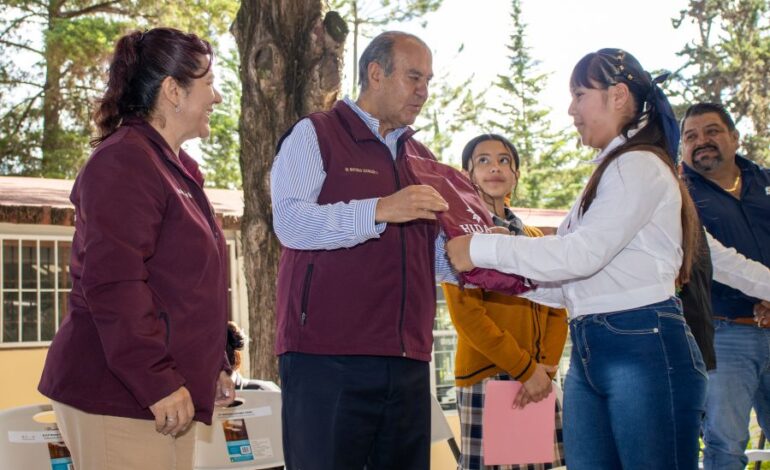 Continúa Registro Para Acceder a Uniformes, Útiles y Calzado Escolar Gratuitos
