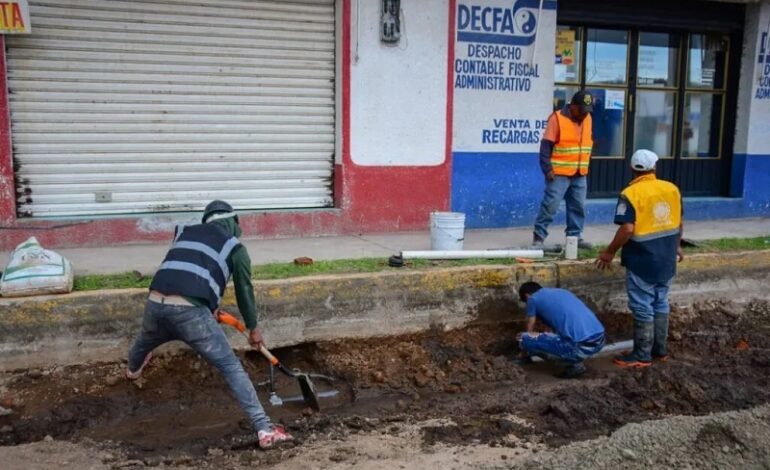 Inician pavimentación con concreto hidráulico para mejorar la movilidad en Atempa, Tizayuca