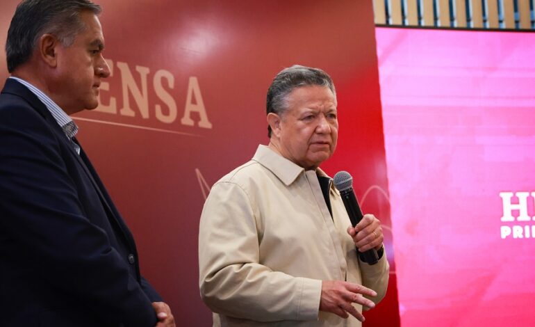 Julio Menchaca Reconoce Labor del Gremio Periodístico Hidalguense