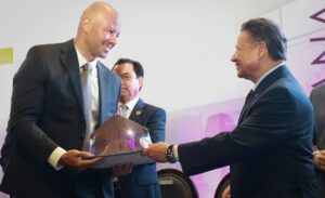 Julio Menchaca respalda a la Industria de Desarrollo y Promoción de Vivienda