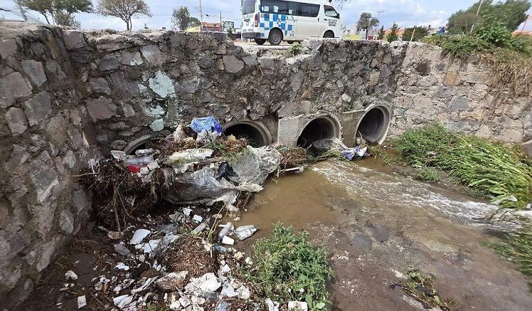 Se Aplicarán Sanciones Contra Quienes Tiran Basura en Drenes y Calles. Se Cumplirá Con La Ley: Menchaca