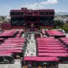Unidades del Transporte Metropolitano Cuentan Con Asientos Preferentes de Color Rosa Destinados Para El Uso de Las Mujeres