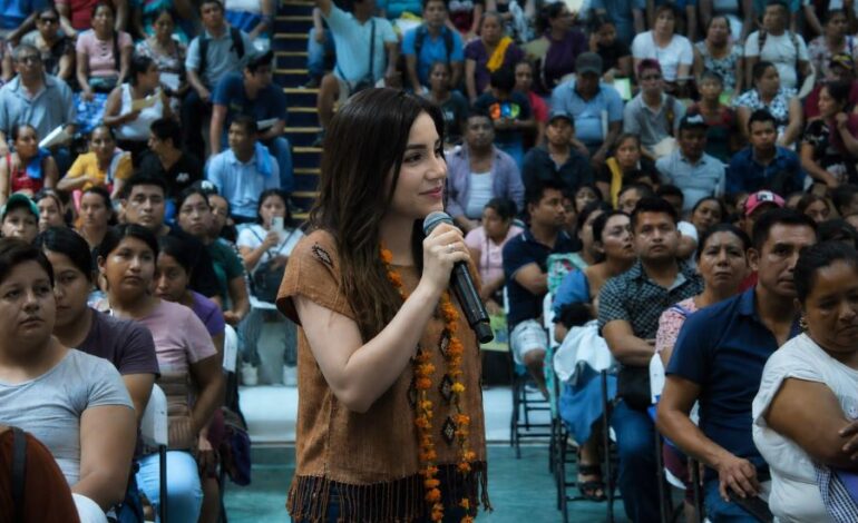 Contraloría Garantiza Entrega Transparente de Apoyos a Más de Mil Familias En Huejutla