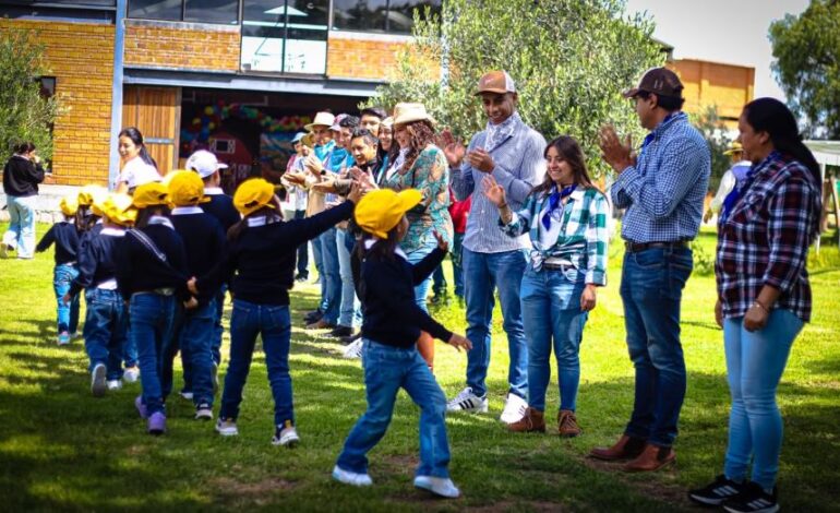Iniciativa Cadena de Amor del DIF Hidalgo Acerca a Niñas y Niños de Atención Prioritaria al Campo