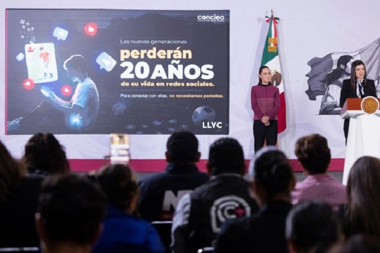 Presidenta Claudia Sheinbaum Hace Llamado a Madres, Padres y Tutores a Informarse y Proteger a La Niñez y Juventud Ante El Uso Excesivo de Plataformas Digitales y Redes Sociales