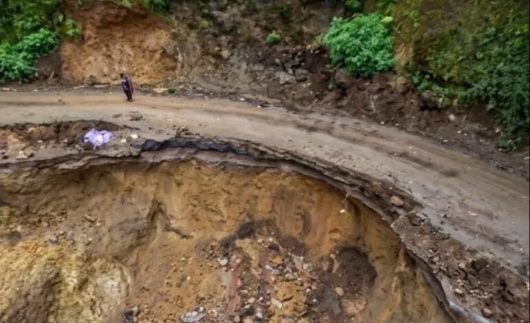 Cierre Carretero en Tenango de Doria, No Hay Paso en El Tramo Carretero Peña Blanca–El Nanthe