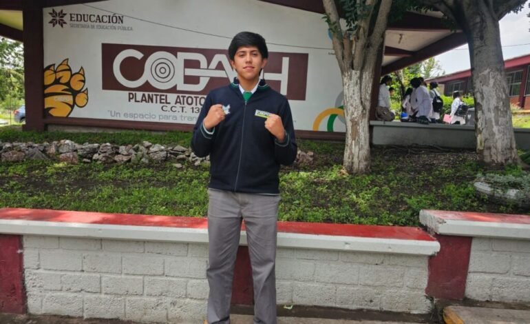 Alumno de Cobaeh Obtiene Plata en Campeonato Panamericano de Artes Marciales Mixtas