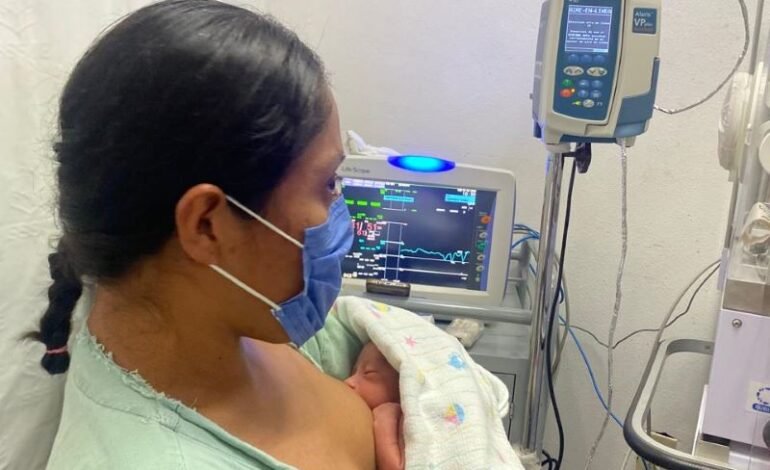 Clínica Hospital “Huejutla” del ISSSTE logra salvar vida de bebé prematuro de 32 semanas de gestación