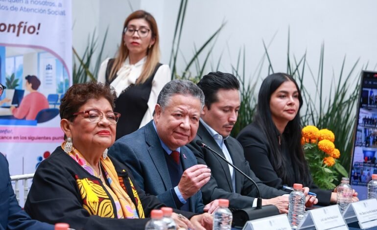 Ernestina Godoy y Julio Menchaca inauguran los Módulos de Atención Social ¡Sí Confío! de la FGR