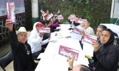 Entrega Sebiso Apoyos de Programas Sociales en la región Otomí-Tepehua